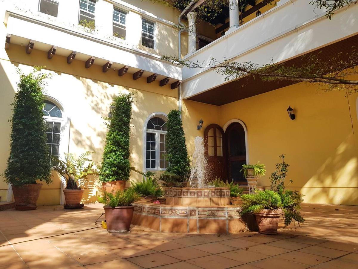 Prompimarn Villa Toscana Bangkok Exterior photo